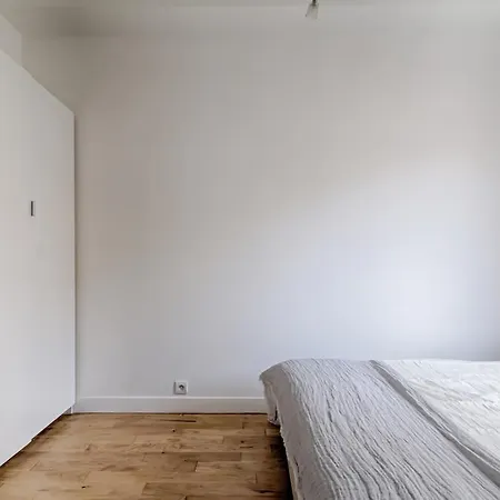 Nice Canal Saint Martin Apartment *